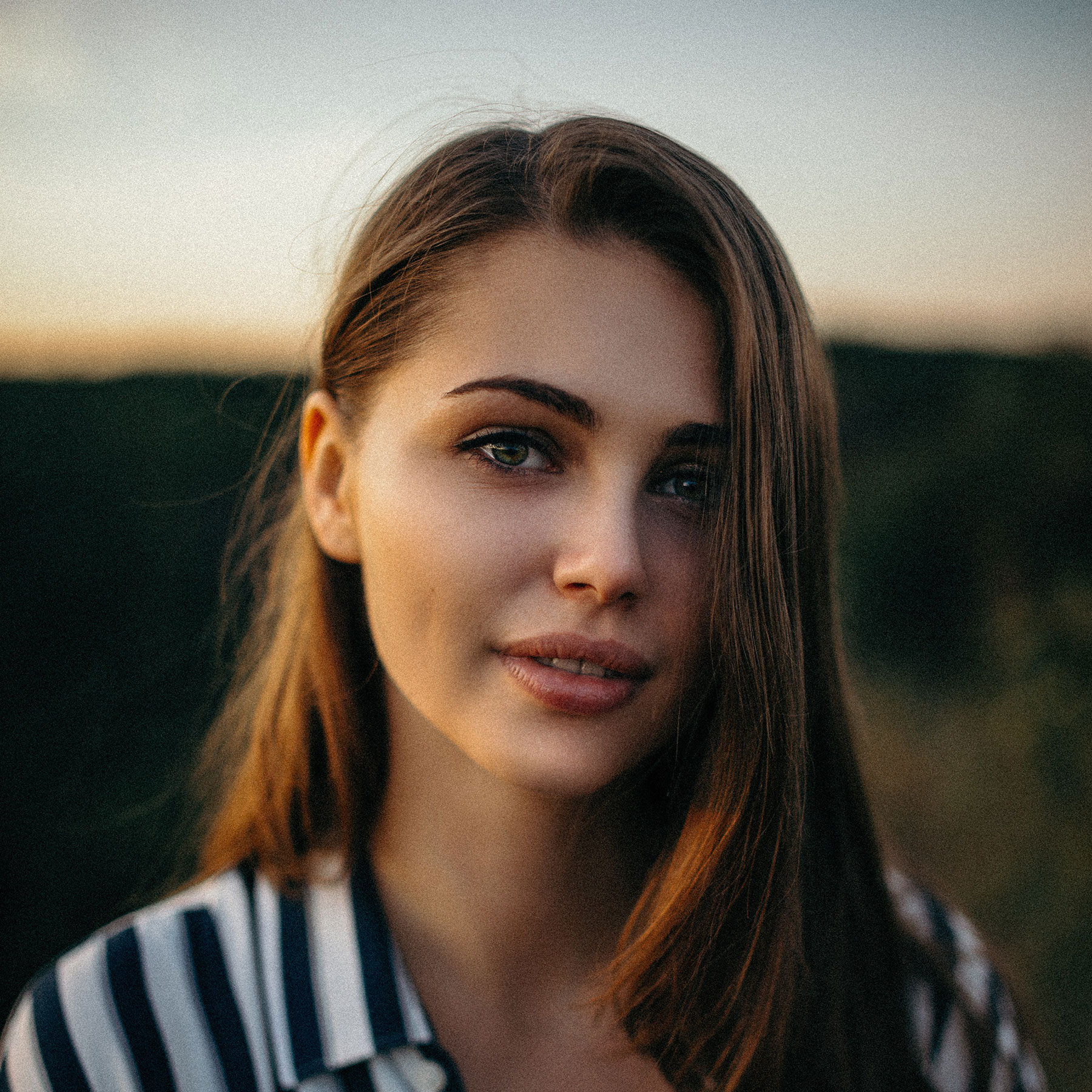 portrait-01 – Artist Portfolio Magazine